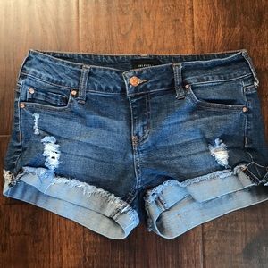 Celebrity pink distress jean short | 3